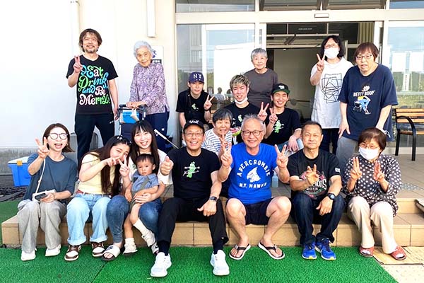 現地のみなさんと